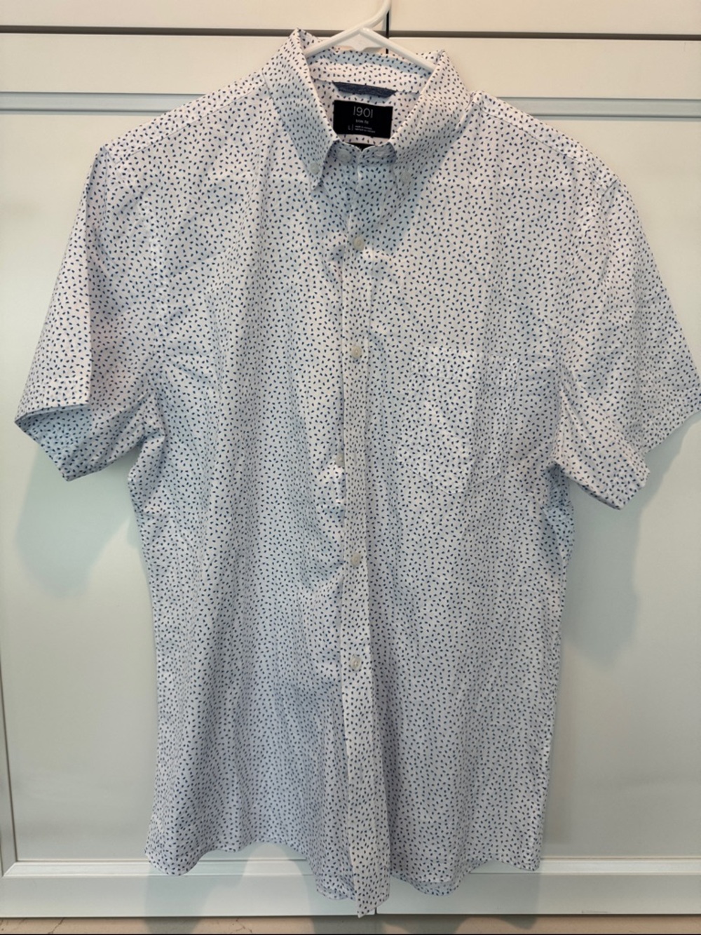 1901 Men’s White Short-Sleeve Button-Up Shirt with Navy Dot Print